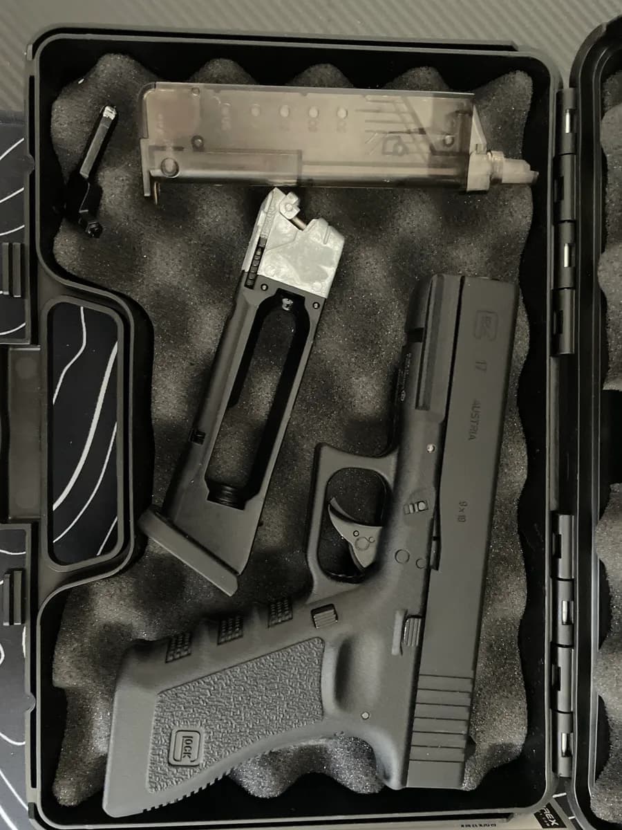 Glock 17
